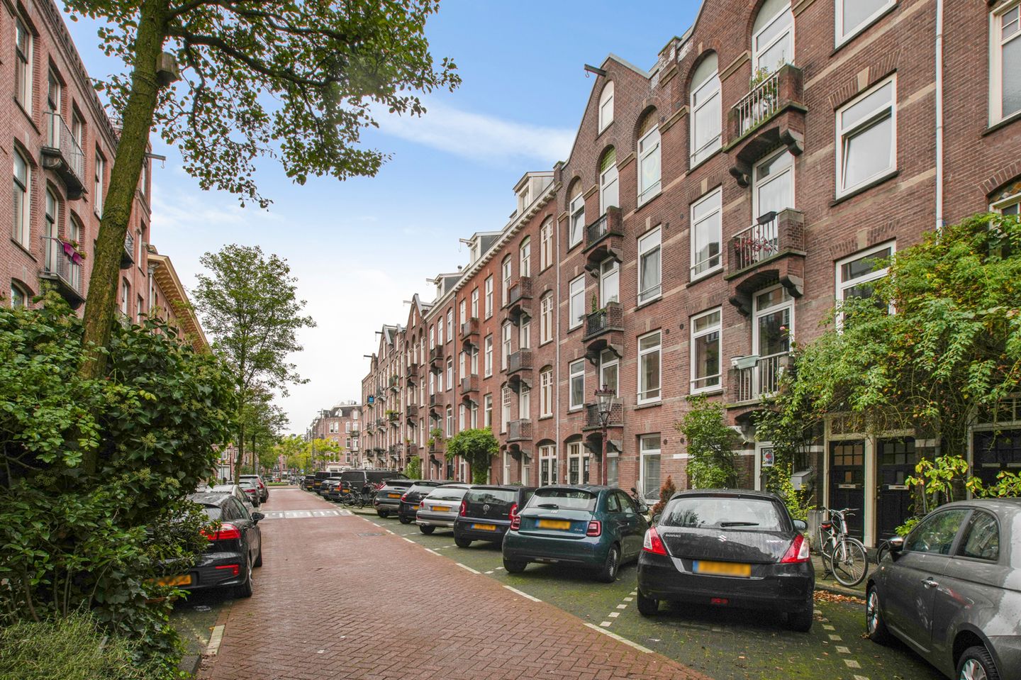 Photo 10 of Brederodestraat 86-1