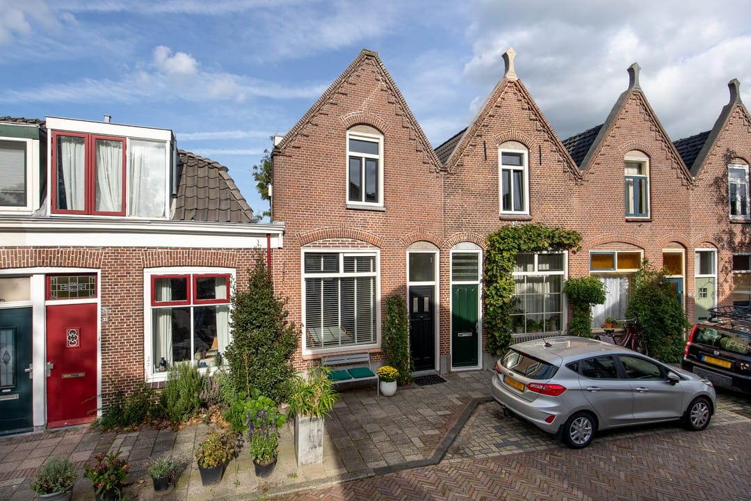 Photo 22 of Waardstraat 37