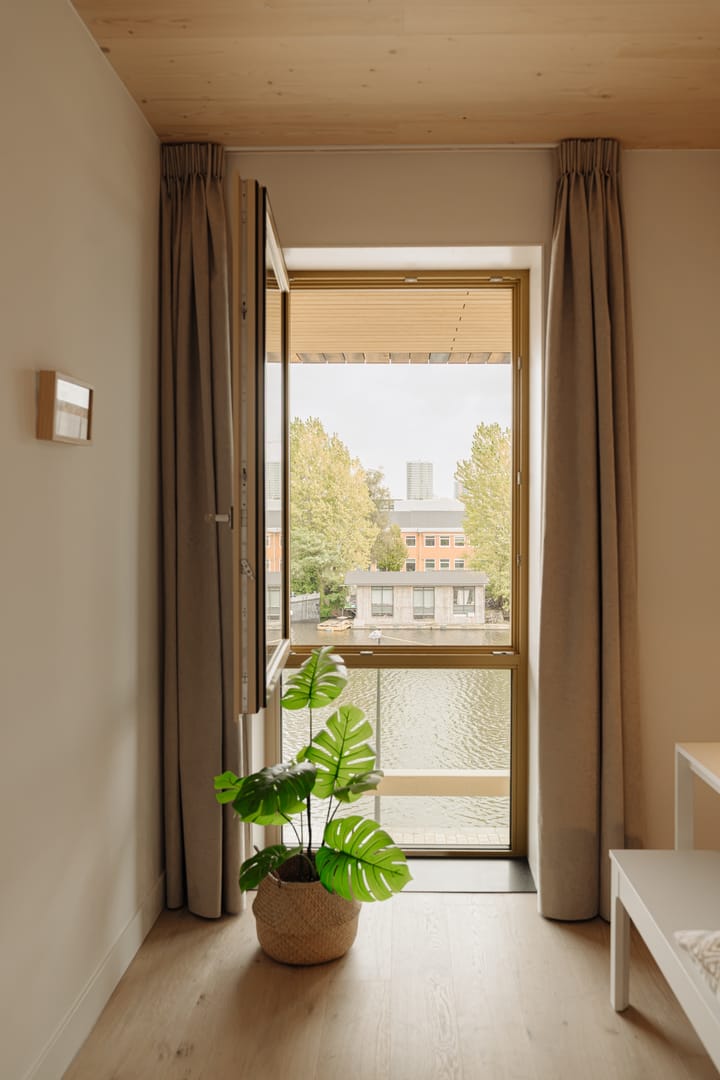 Appartement te huur: Joan Muyskenweg 21B8, Amsterdam