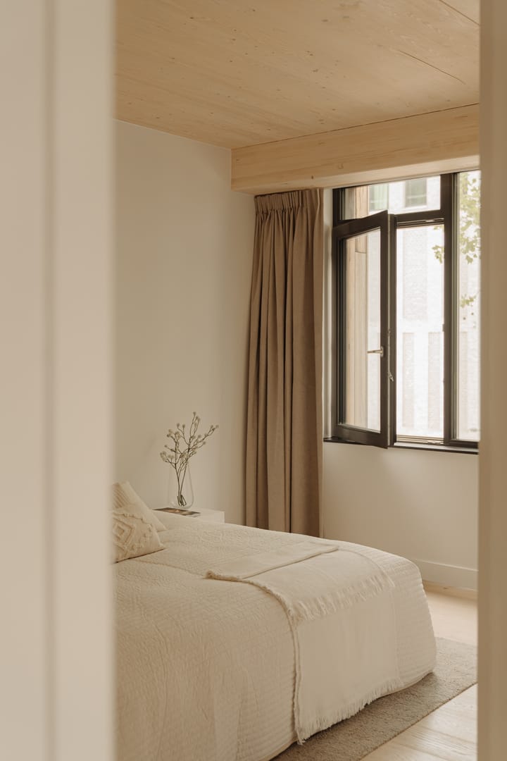 Appartement te huur: Joan Muyskenweg 21B8, Amsterdam