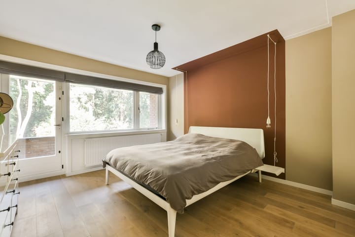 Twee-onder-één-kap te koop: Platolaan 75, Zeist