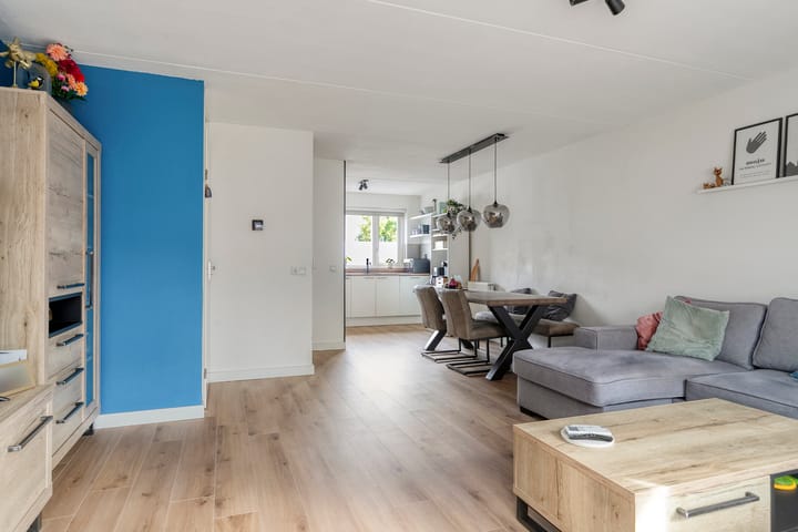 Tussenwoning te koop: Texelstraat 69, Almere