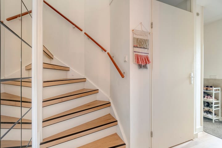 Tussenwoning te koop: Texelstraat 69, Almere