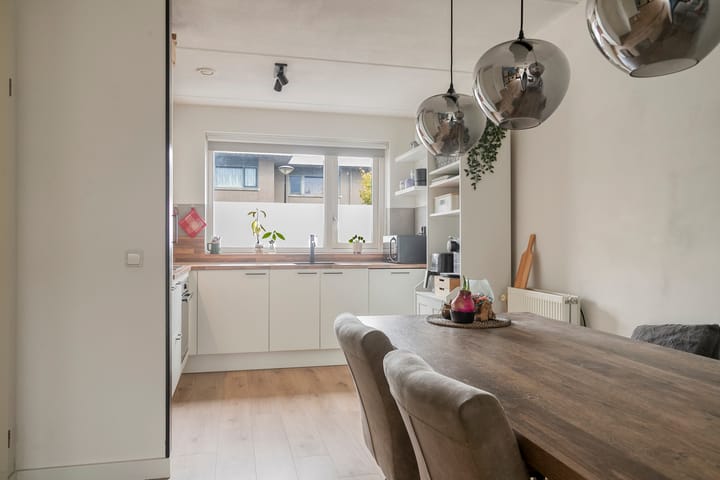 Tussenwoning te koop: Texelstraat 69, Almere