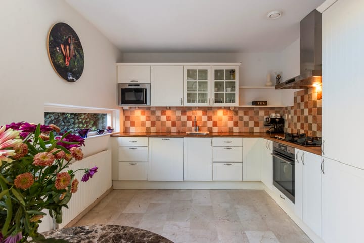 Tussenwoning te koop: Balsa 198, Dordrecht