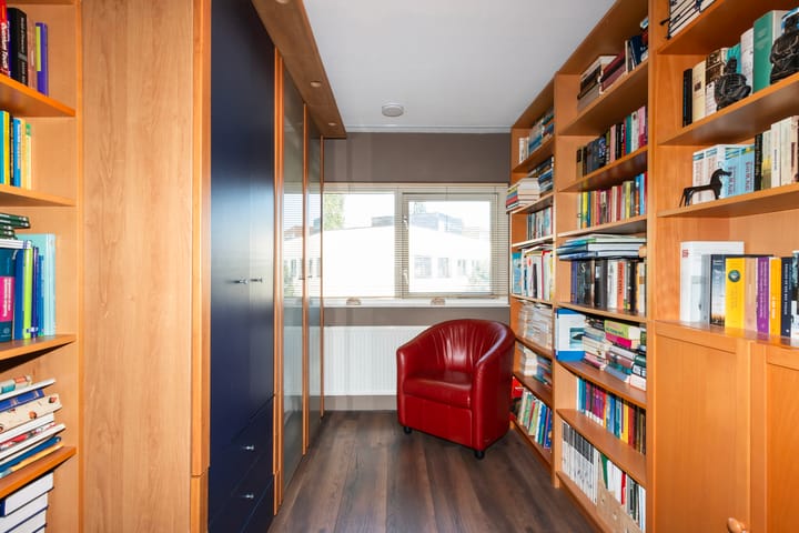 Tussenwoning te koop: Balsa 198, Dordrecht