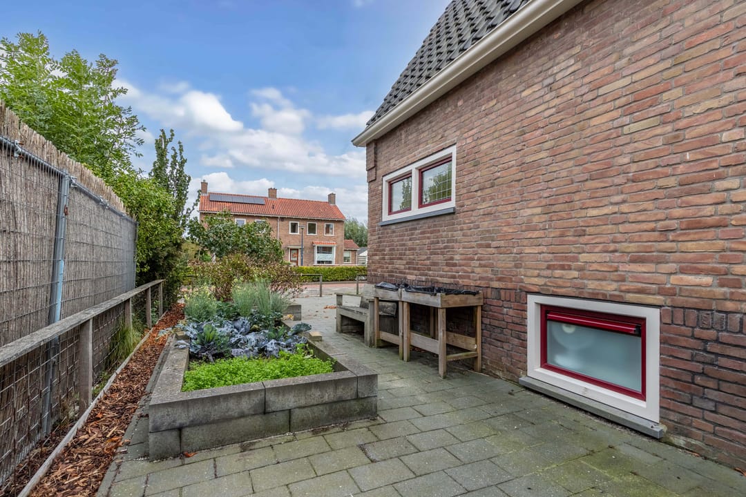 Photo 52 of Kimswerderweg 8