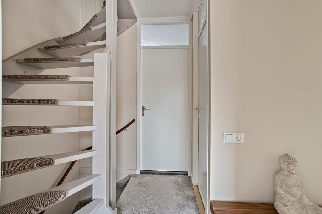 Photo 32 of Westerd 76