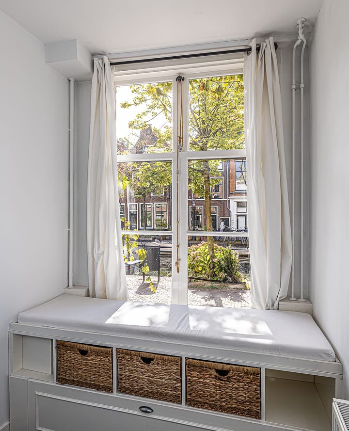 Tussenwoning te koop: Oude Rijn 20, Leiden