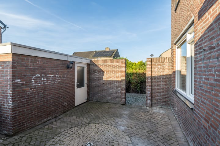 Hoekwoning te koop: Ruys de Beerenbroucklaan 64, Urmond