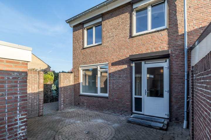 Hoekwoning te koop: Ruys de Beerenbroucklaan 64, Urmond