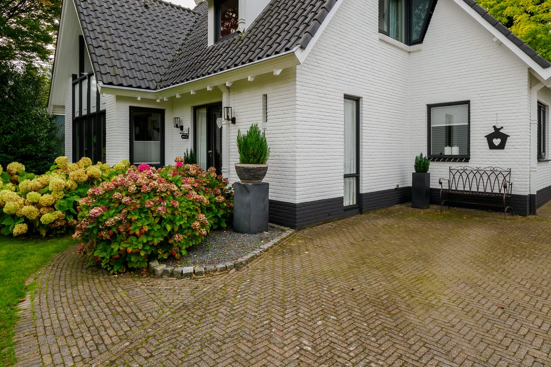 Photo 62 of Gronausestraat 64