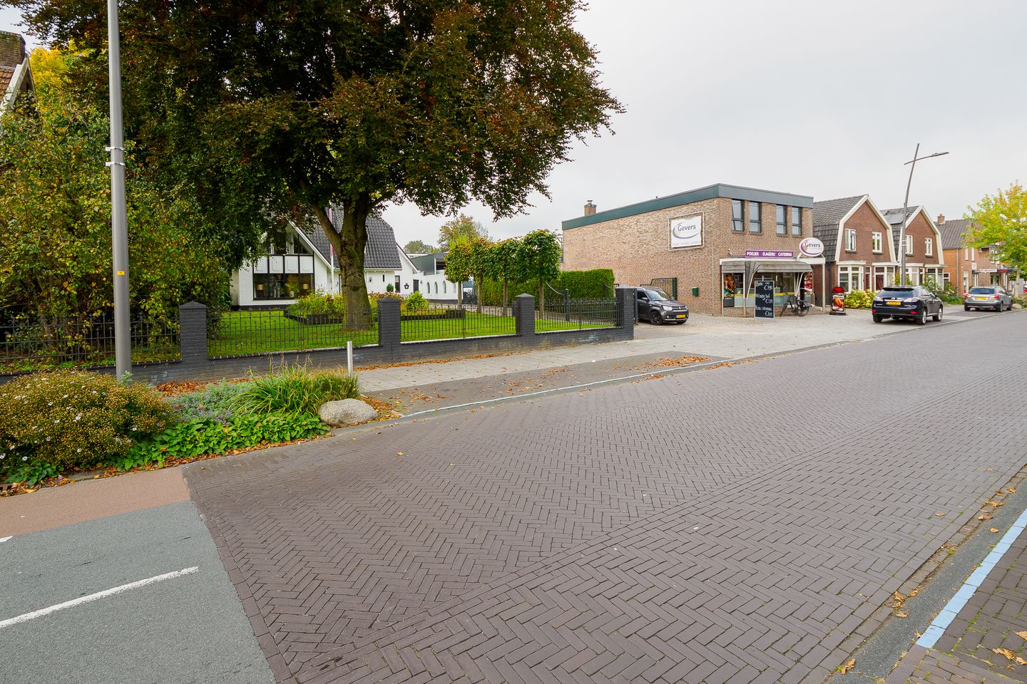 Photo 59 of Gronausestraat 64
