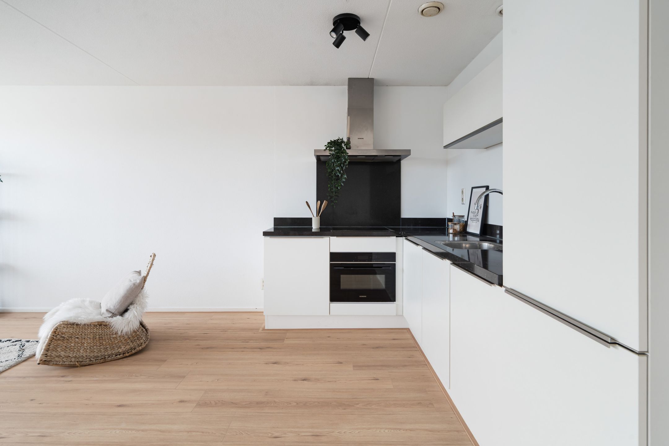 Photo 39 of Philips Willemstraat 119
