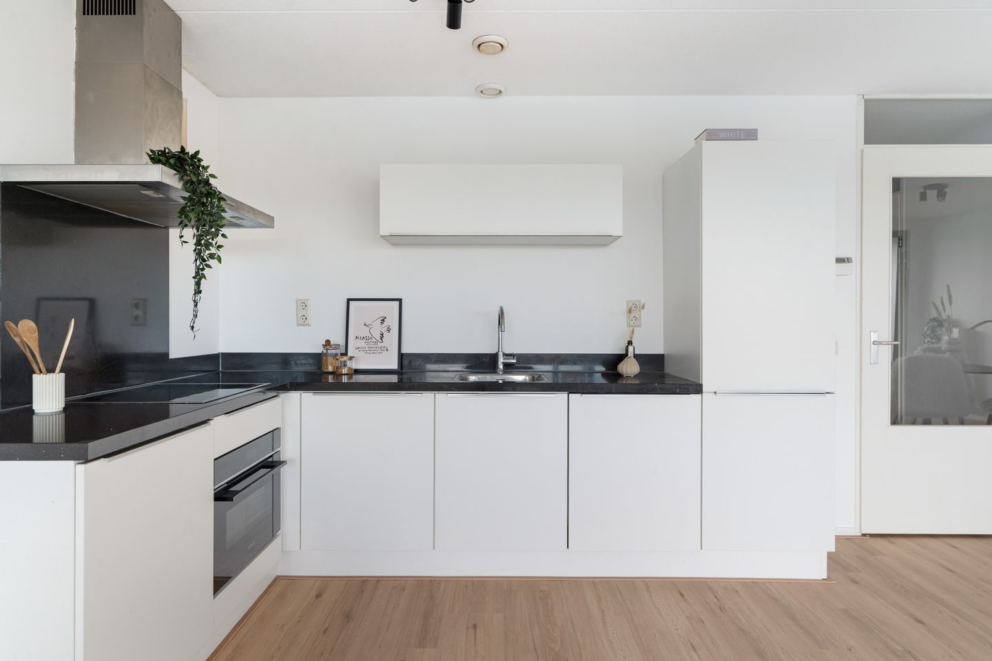 Photo 4 of Philips Willemstraat 119