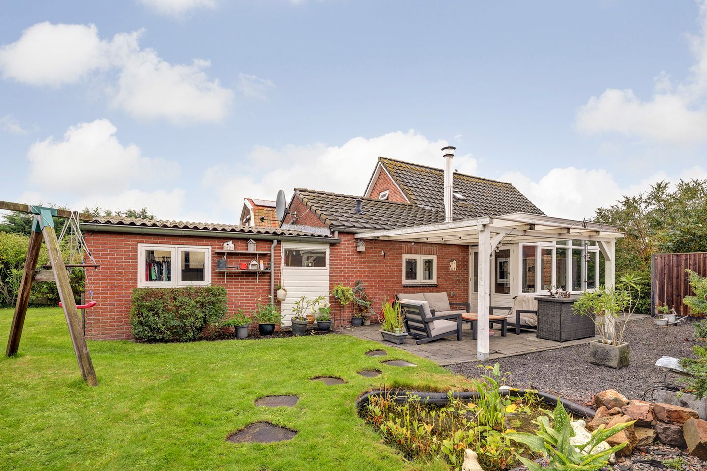 Photo 34 of Emmastraat 14