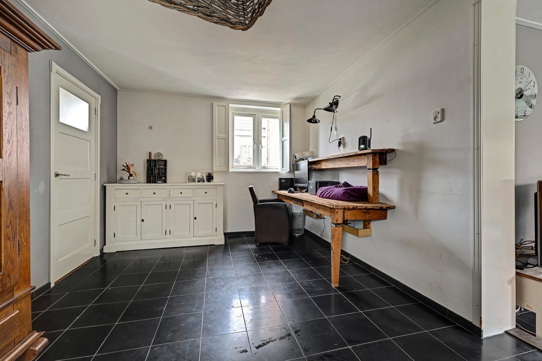 Photo 13 of Emmastraat 14