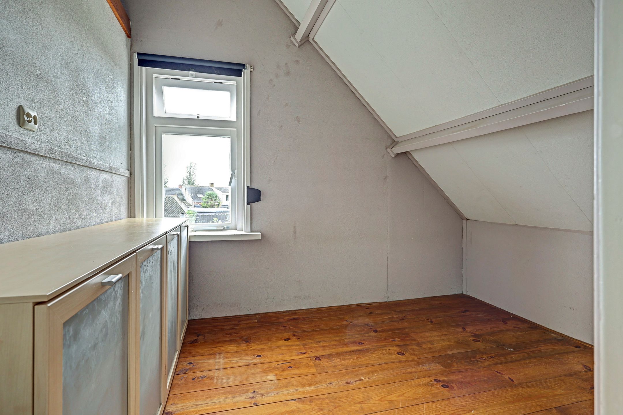Photo 24 of Emmastraat 14
