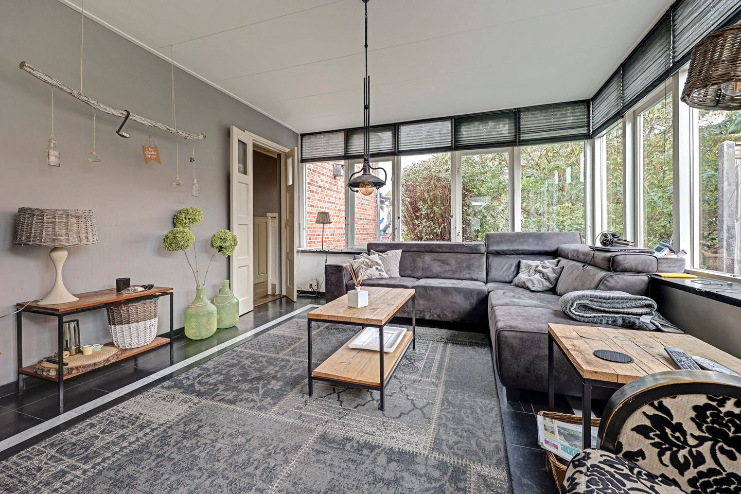 Photo 4 of Emmastraat 14