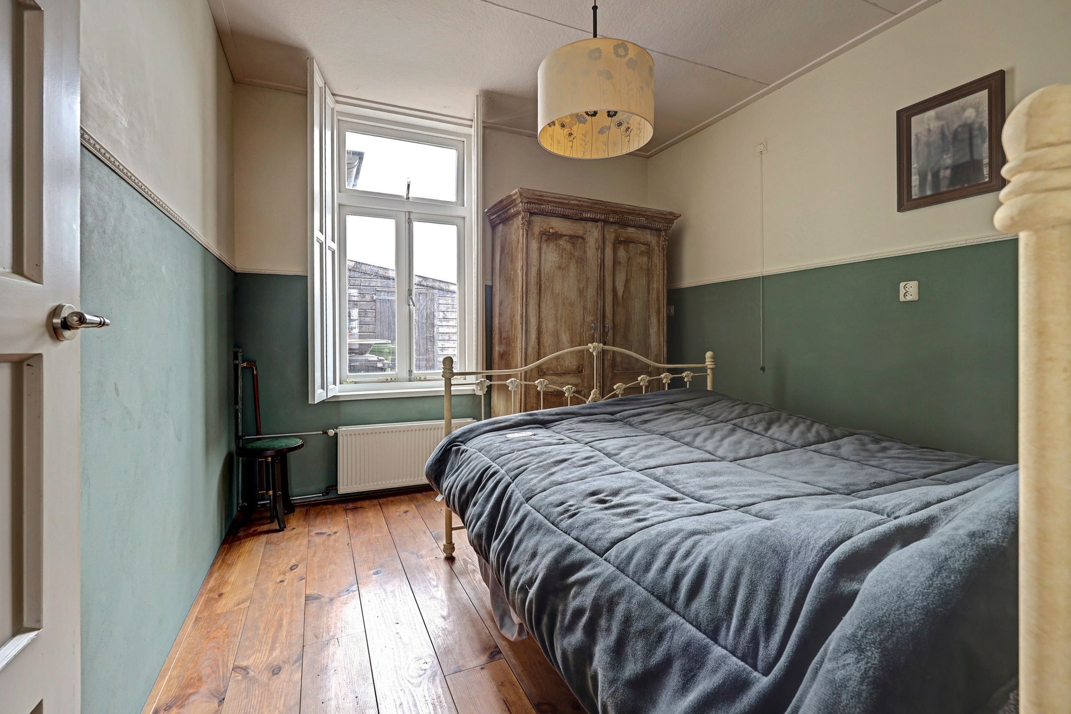 Photo 18 of Emmastraat 14
