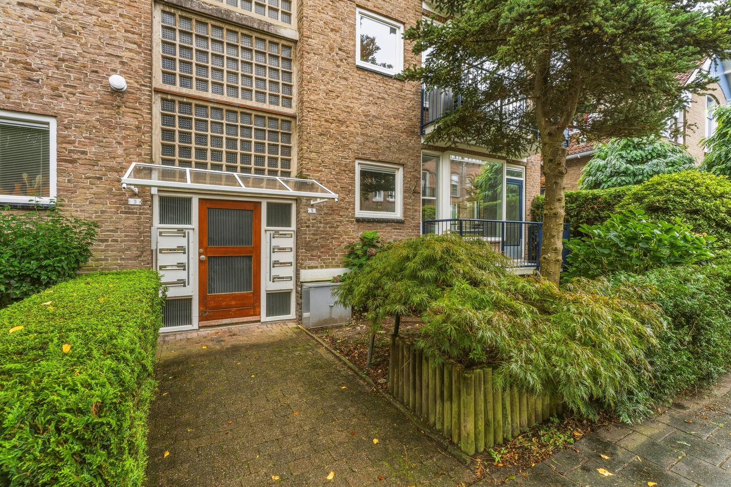 Photo 4 of Burgemeester Weertsstraat 5-1