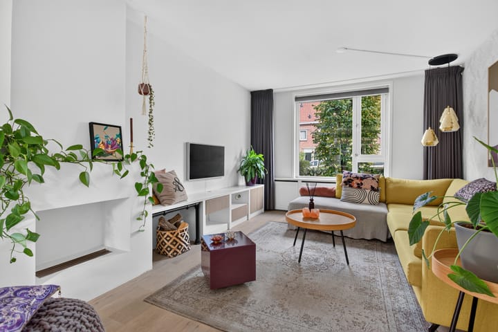 Photo 2 of Petrus Dondersstraat 114