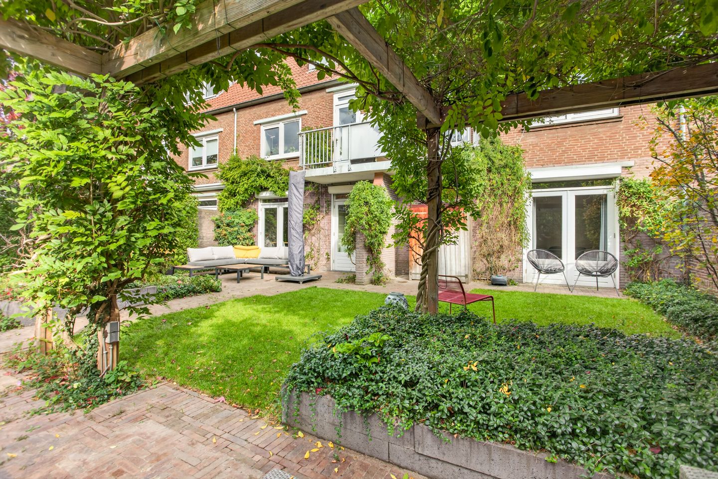 Photo 40 of Petrus Dondersstraat 114