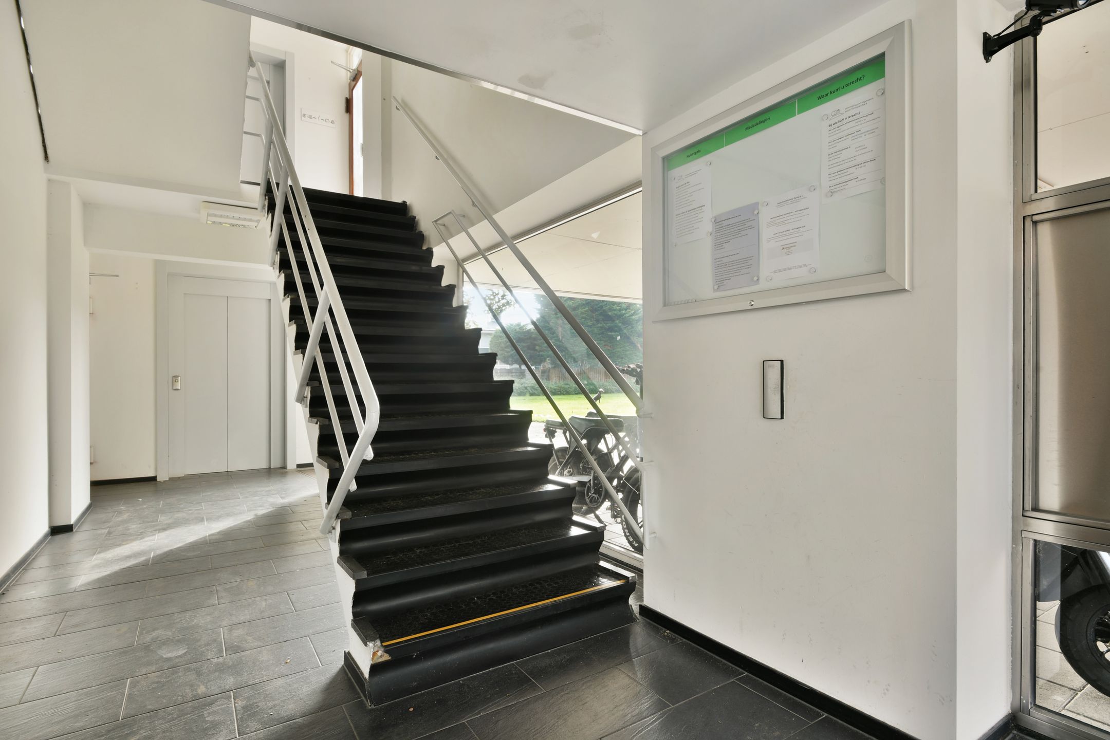 Photo 21 of Lindenlaan 489