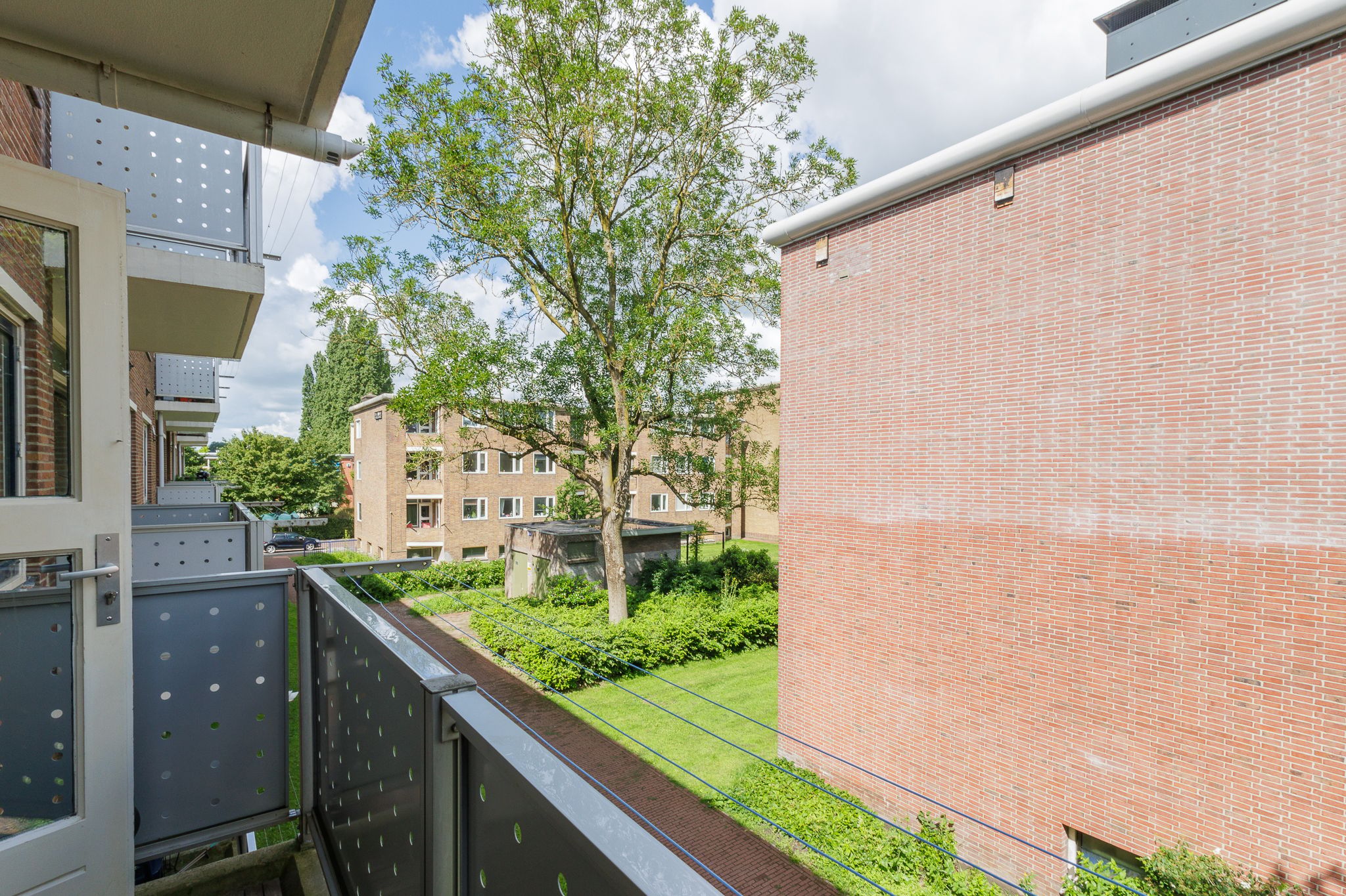 Photo 27 of Jacob van Ruysdaelstraat 43