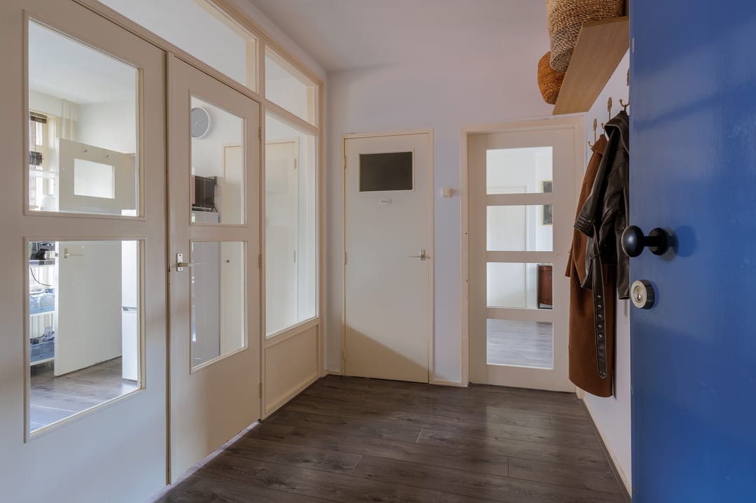 Photo 16 of Jacob van Ruysdaelstraat 43