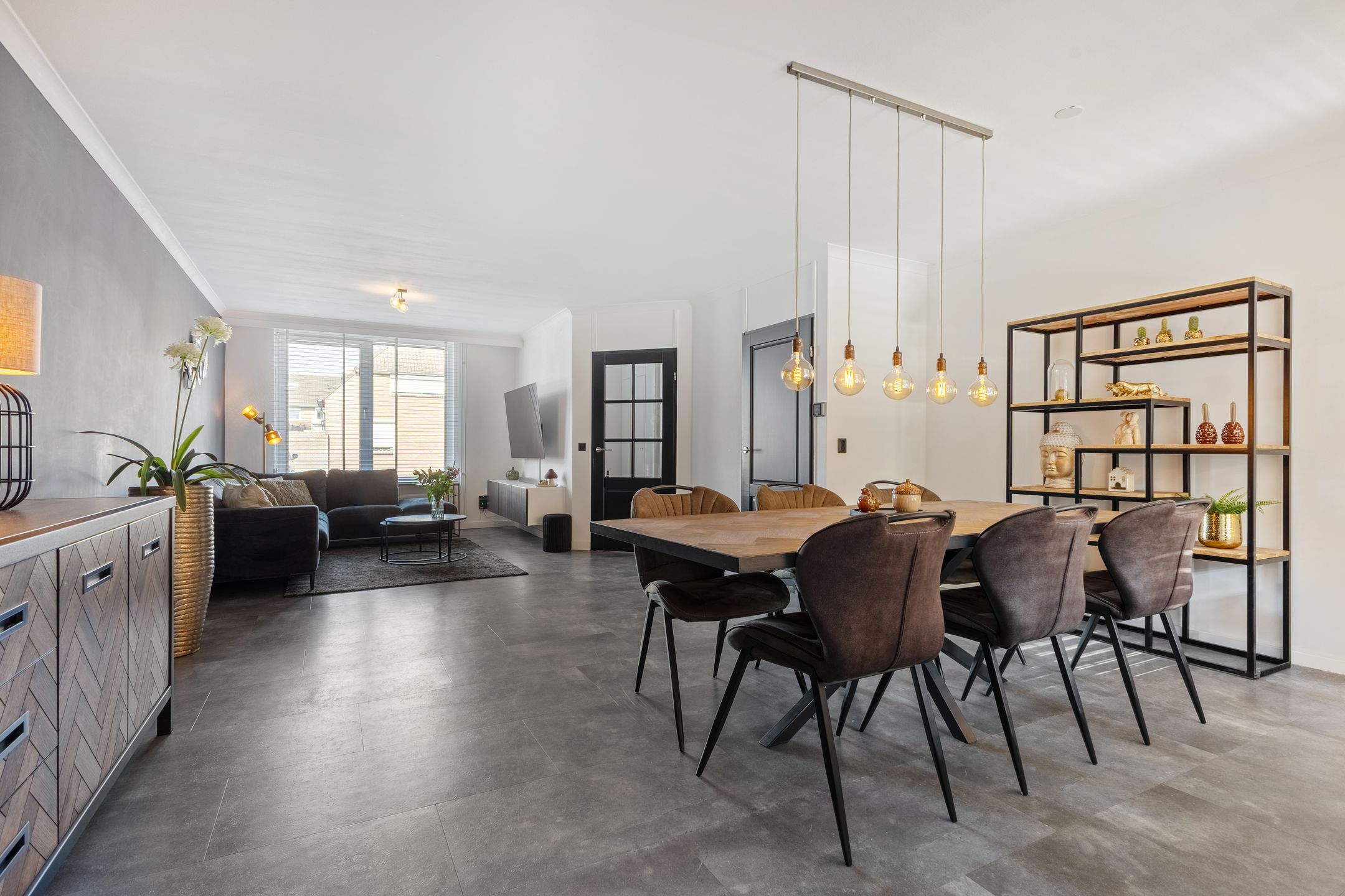 Photo 15 of Van Cronenburgstraat 11