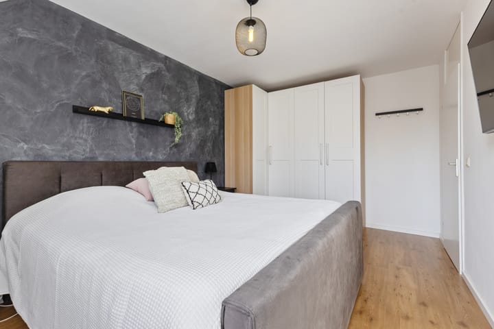 Tussenwoning te koop: Van Cronenburgstraat 11, Vlijmen