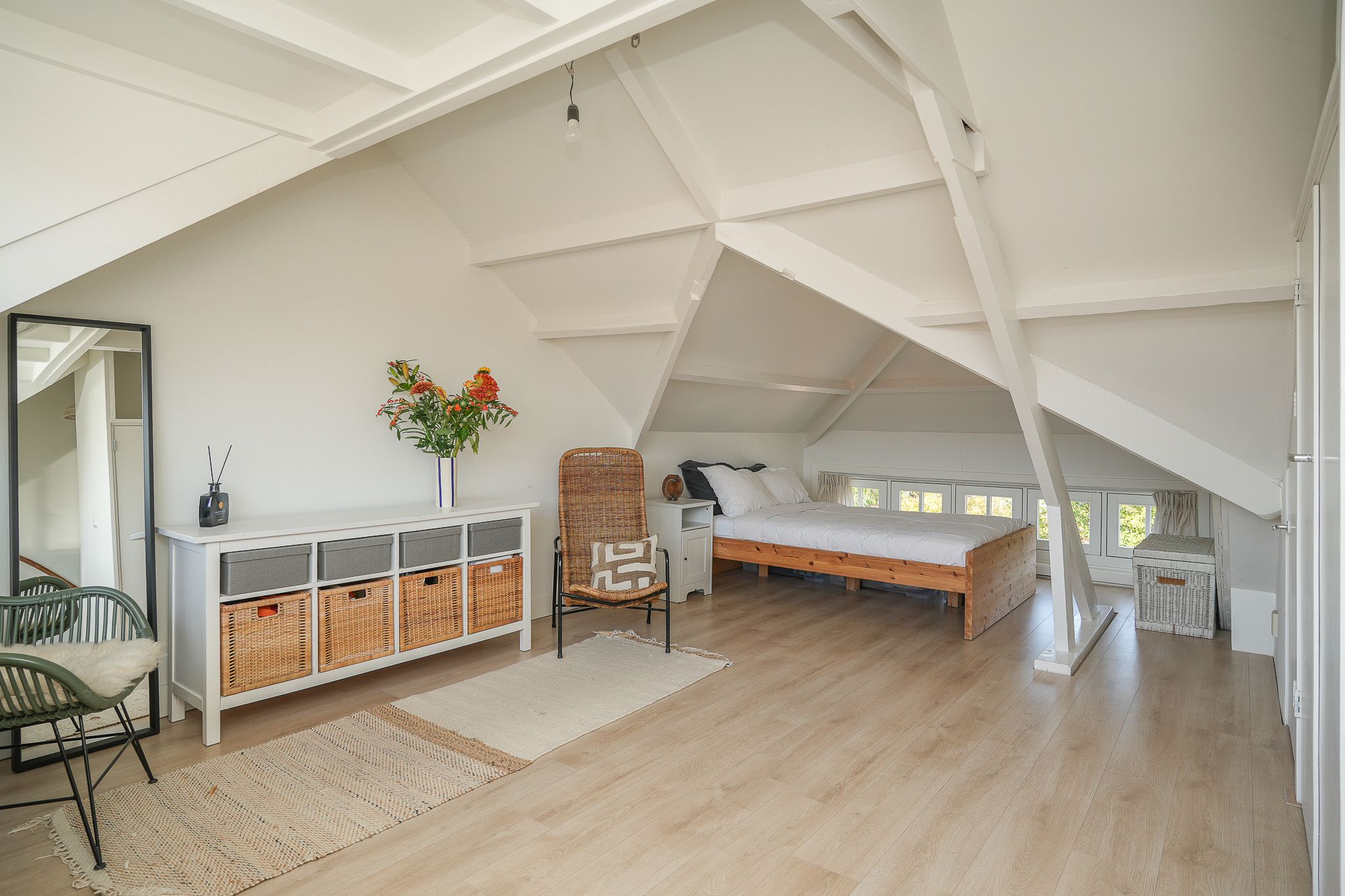 Foto 42 van Symon Pelgromstraat 17