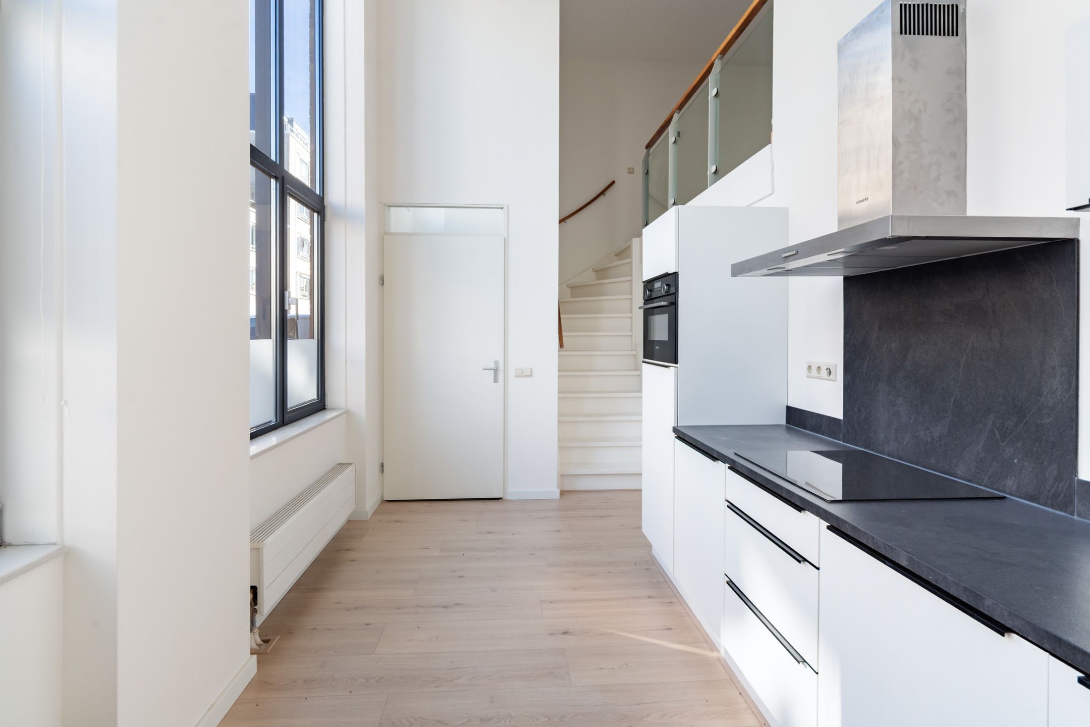 Photo 12 of Philips Willemstraat 61