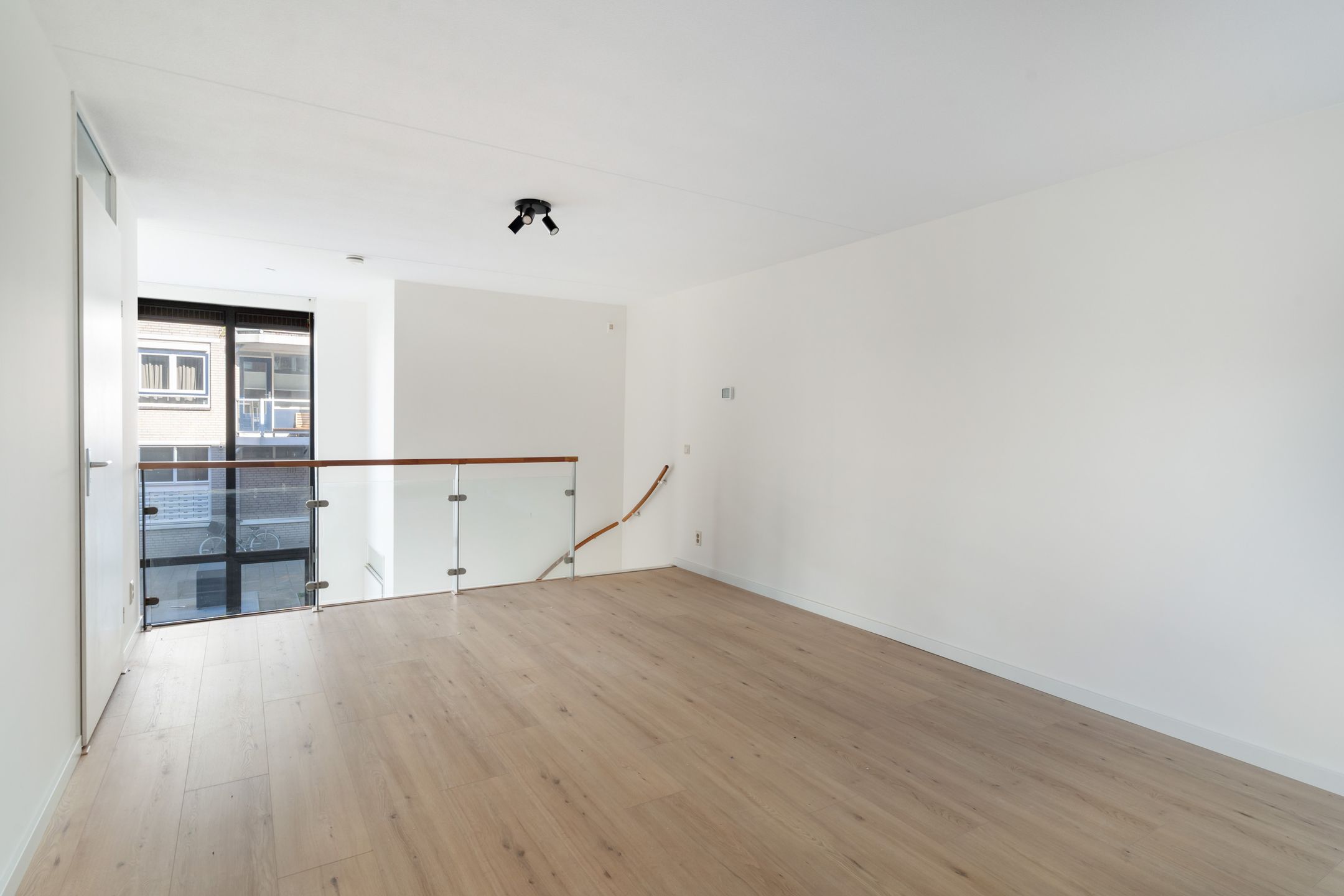 Photo 15 of Philips Willemstraat 61