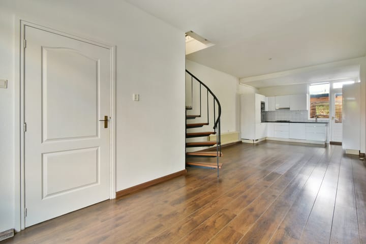 Photo 2 of Oosterdwarsstraat 21
