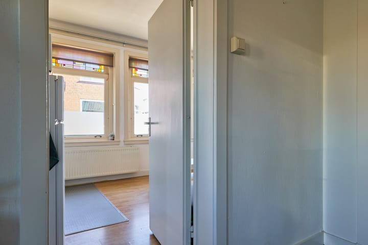 Hoekwoning te koop: Sweder van Zuylenweg 6, Utrecht