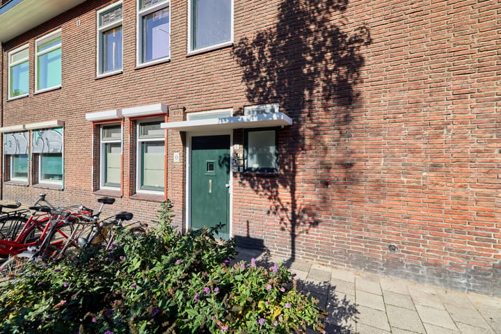 Hoekwoning te koop: Sweder van Zuylenweg 6, Utrecht