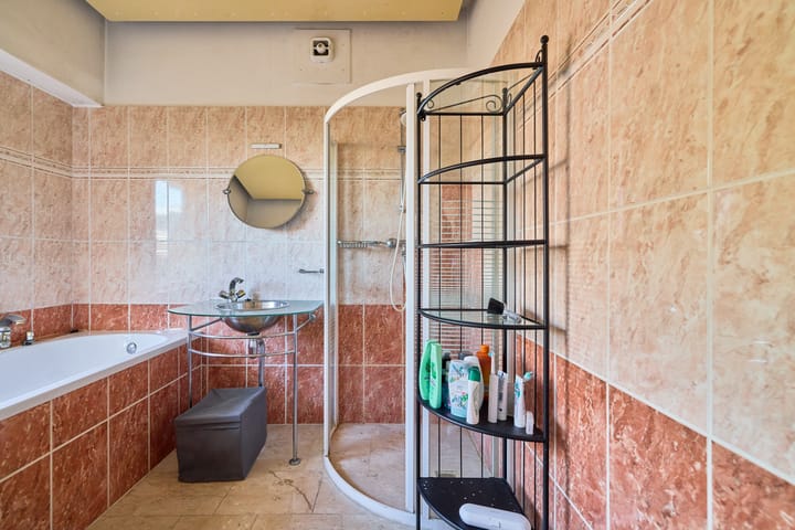 Hoekwoning te koop: Sweder van Zuylenweg 6, Utrecht
