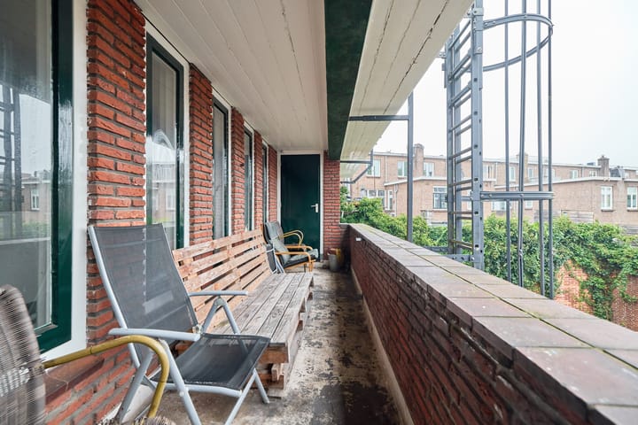 Hoekwoning te koop: Sweder van Zuylenweg 6, Utrecht