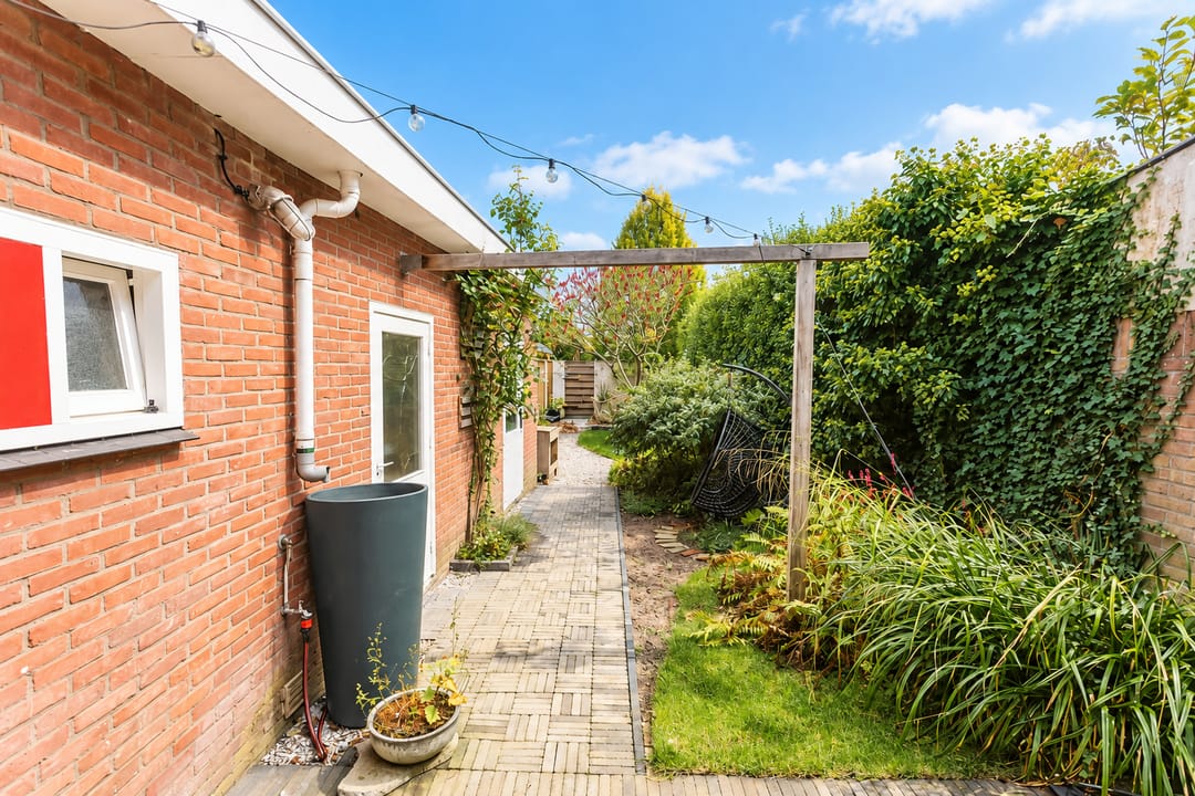 Photo 37 of Hendrik Droststraat 33