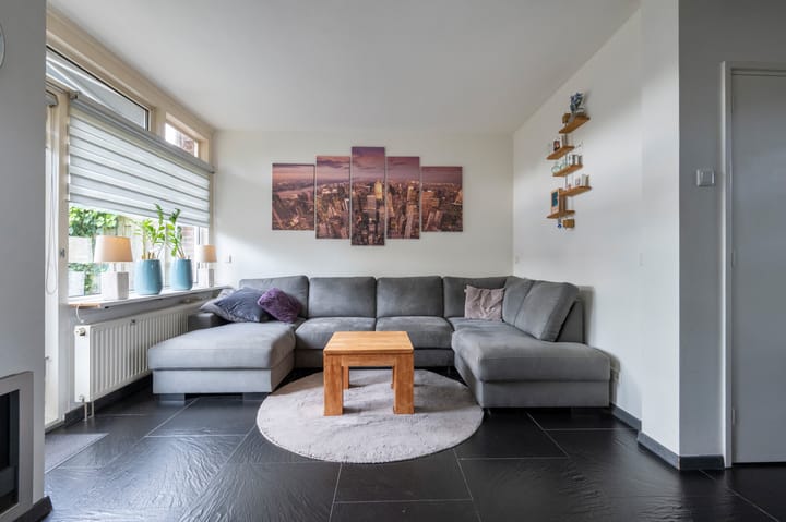 Tussenwoning te koop: Dillingecamp 7, Emmen