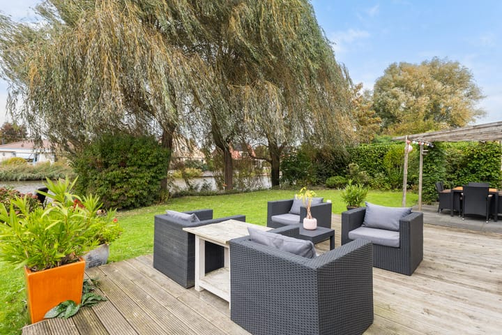 Vrijstaande woning te koop: Vogelzwin 10, Sneek