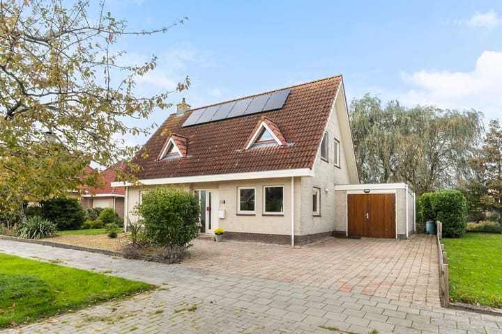 Vrijstaande woning te koop: Vogelzwin 10, Sneek