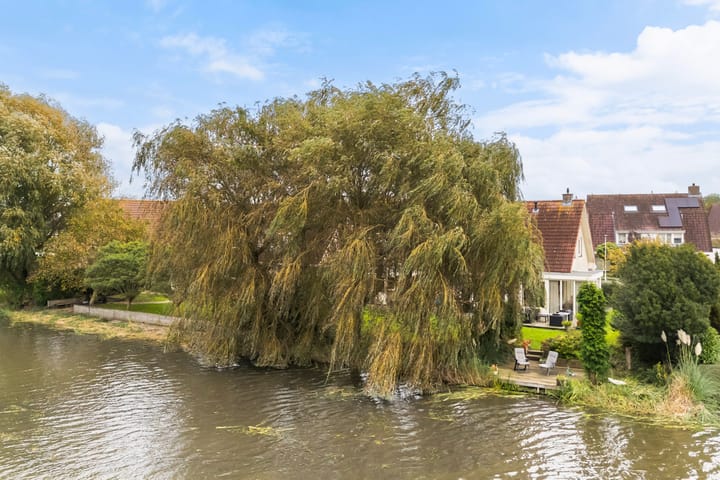 Vrijstaande woning te koop: Vogelzwin 10, Sneek