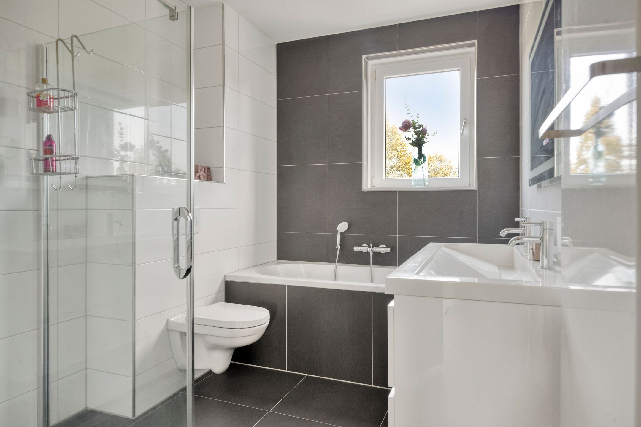 Photo 15 of Slotenhagenstraat 33