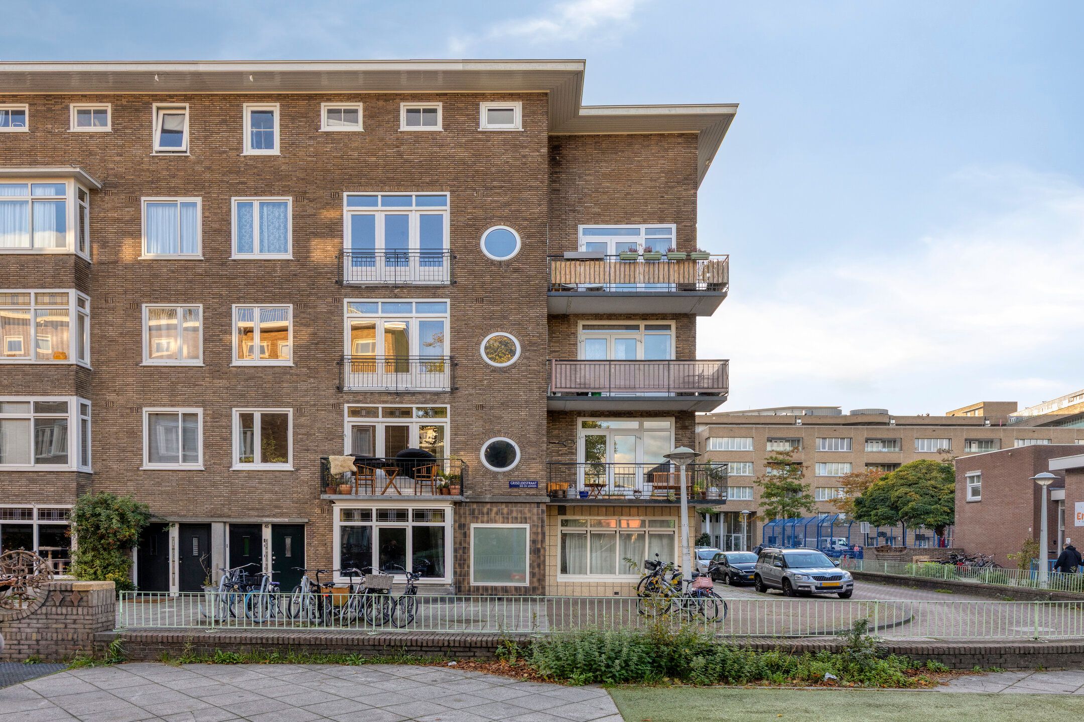 Photo 24 of Buskenblaserstraat 42-3