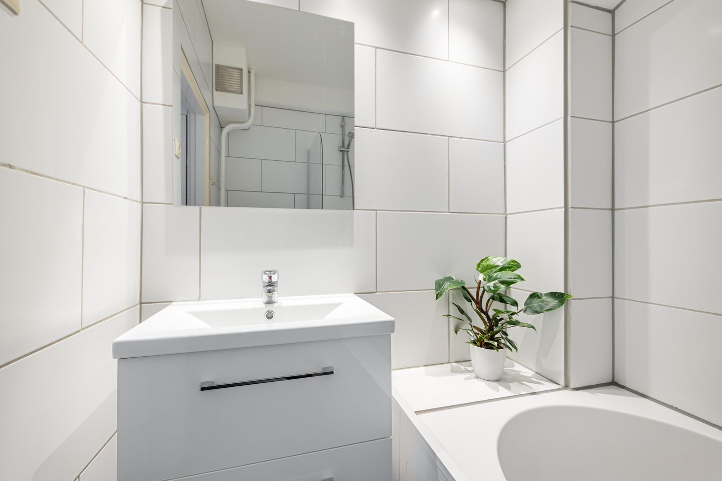 Photo 4 of Hereweg 10-A