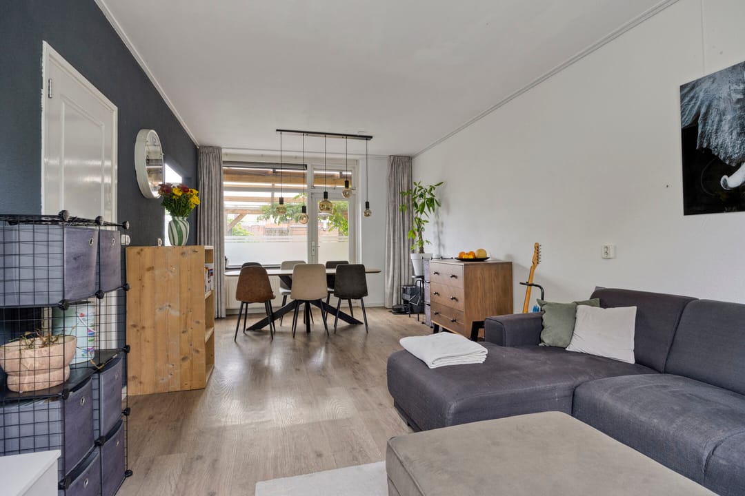 Photo 16 of Burgemeester Mackaystraat 9
