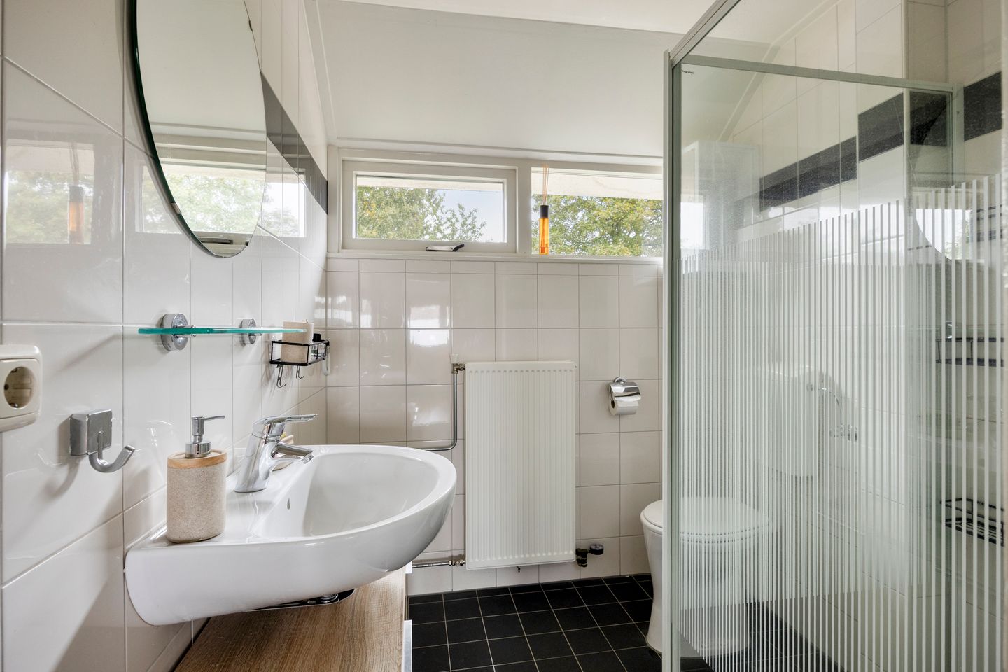 Photo 25 of Burgemeester Mackaystraat 9